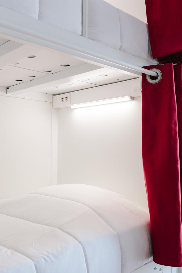 Lisbon South Hostel Алмада Экстерьер фото