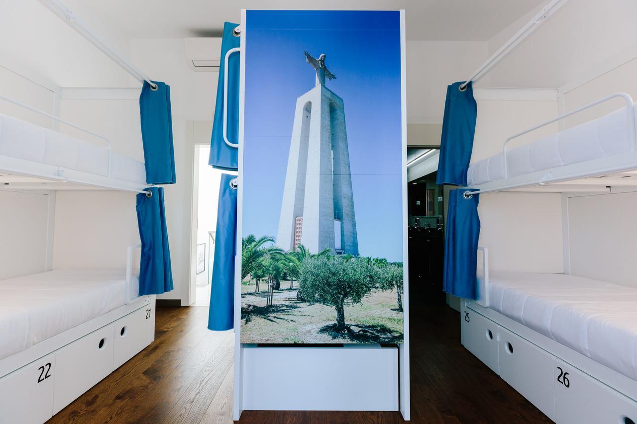 Lisbon South Hostel Алмада Экстерьер фото