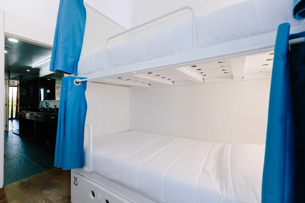 Lisbon South Hostel Алмада Экстерьер фото