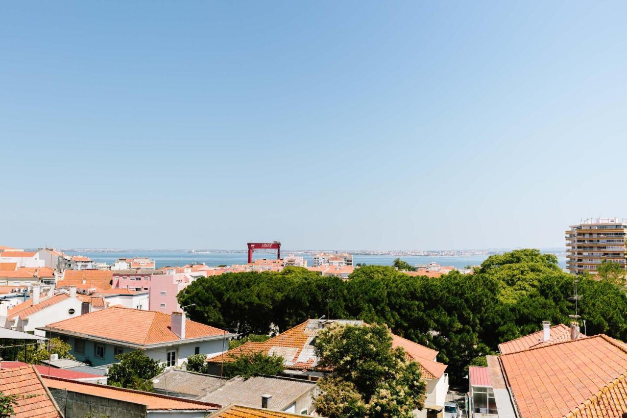 Lisbon South Hostel Алмада Экстерьер фото